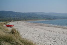 Long stretch of safe beach